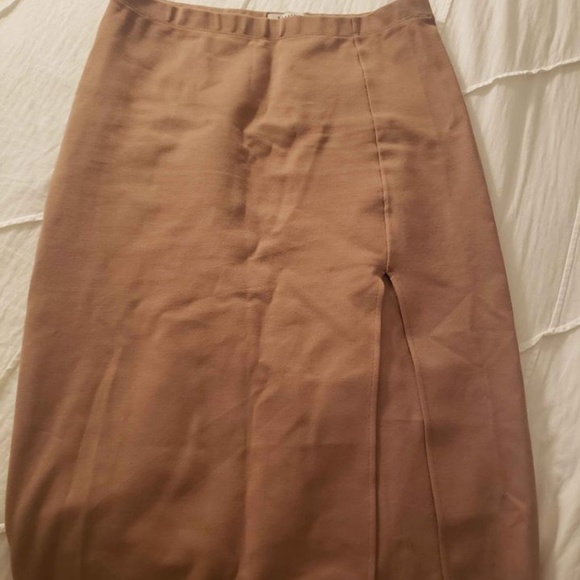 Aritzia Beige Pencil Skirt with Slit - Picture 2 of 3
